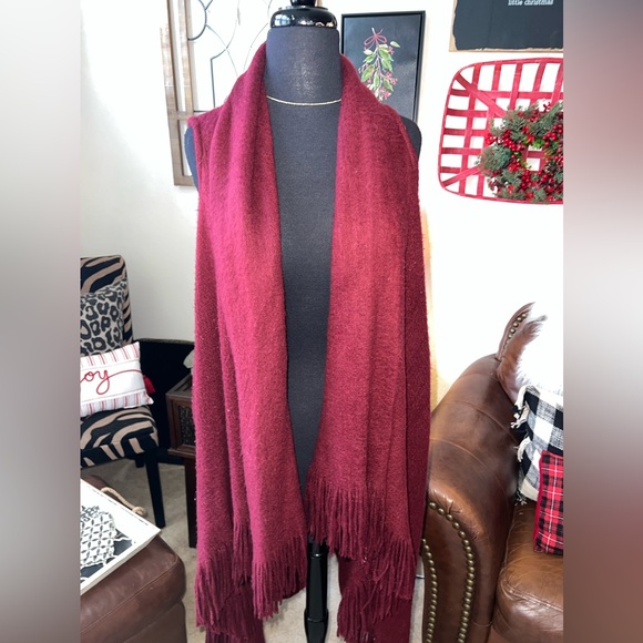 Long Fuzzy Vest - Picture 2 of 5